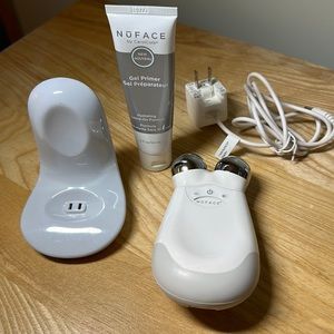 NuFace Microcurrent Device